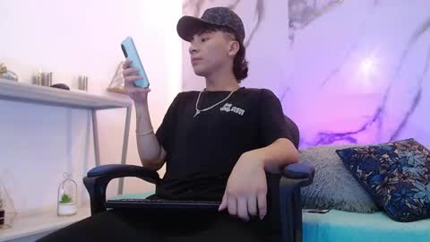 xandergrey8 online show from 04.24.26