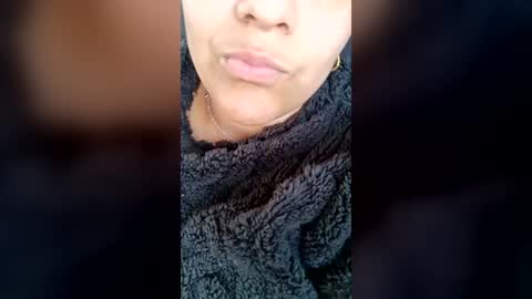 Snapshot of xcanela_ chatting on 06.19.26 canela online show from 06.19.26