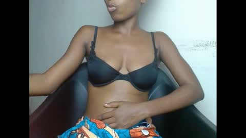 Snapshot of xcreamypussy chatting on 12.15.24 xcreamypussy online show from 12.15.24