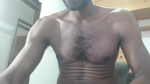 Snapshot of xdonvictor chatting on 12.31.24 Victor online show from 12.31.24