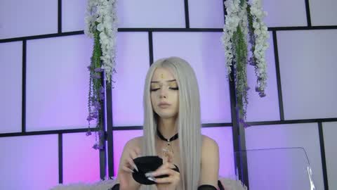 xenomy online show from 12.17.25