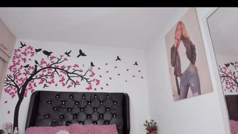 Anastasia Reyes online show from 01.19.25