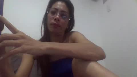 xhotskinny69x online show from 05.11.26