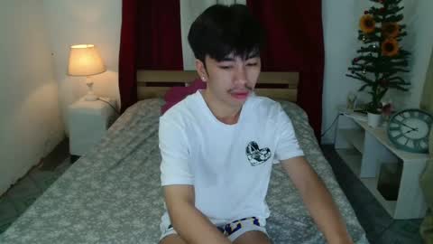 Snapshot of xhunter_boy chatting on 12.04.24 franco online show from 12.04.24