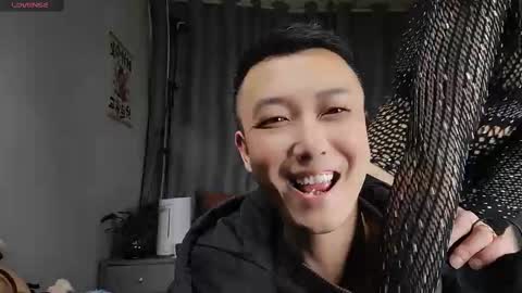 Snapshot of xiaohaitun669105 chatting on 03.10.25 online show from 03.10.25