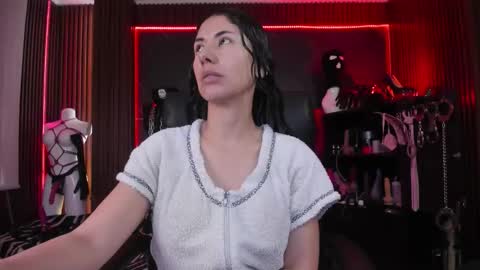 Snapshot of xiaqueen chatting on 09.11.25 XiaQueen   I M online show from 09.11.25