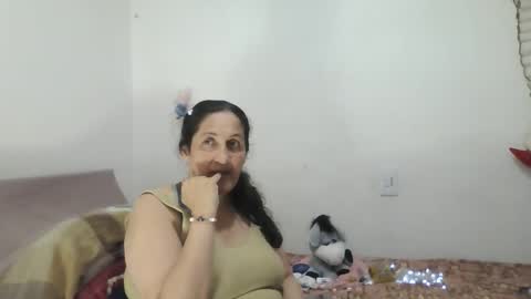 Snapshot of xime5144838 chatting on 10.14.25 Ximena online show from 10.14.25