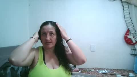 Snapshot of xime5144838 chatting on 11.23.25 Ximena online show from 11.23.25