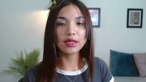 Snapshot of ximenna_bu chatting on 06.19.26 ximenna_bu online show from 06.19.26