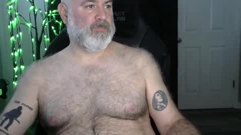 Snapshot of xjohnniex77 chatting on 01.09.26 MrSlowBurn77 online show from 01.09.26