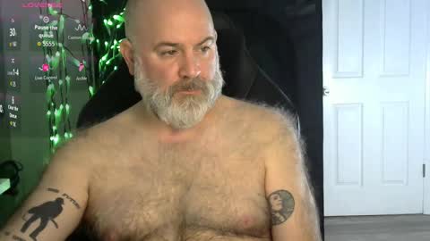 Snapshot of xjohnniex77 chatting on 01.17.26 MrSlowBurn77 online show from 01.17.26