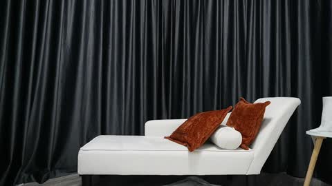 Snapshot of xjuliaax chatting on 10.07.25 Julia online show from 10.07.25