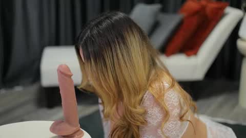 Snapshot of xjuliaax chatting on 11.29.25 Julia online show from 11.29.25