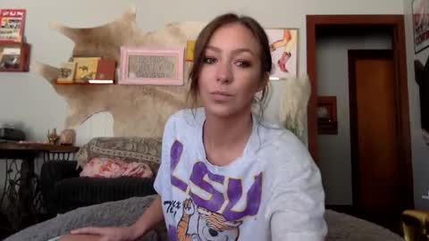 Snapshot of xlacyy chatting on 10.05.25 xLacyy online show from 10.05.25