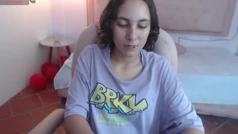 Snapshot of xlunna chatting on 02.27.25 lunna online show from 02.27.25