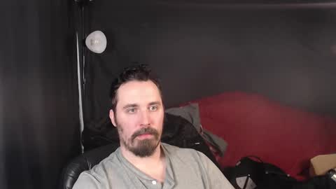 Snapshot of xmetalstudx chatting on 02.20.25 MetalstudMaster online show from 02.20.25