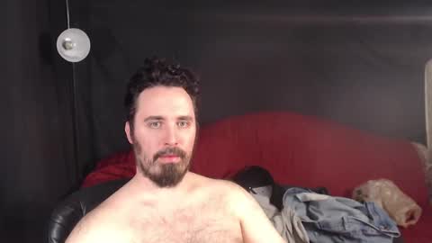 Snapshot of xmetalstudx chatting on 03.11.25 MetalstudMaster online show from 03.11.25