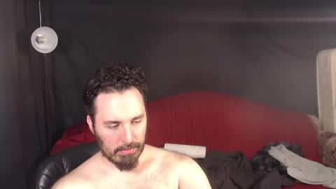 Snapshot of xmetalstudx chatting on 03.12.25 MetalstudMaster online show from 03.12.25