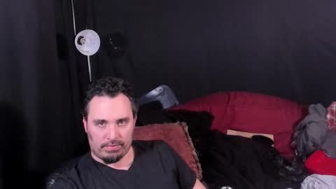 Snapshot of xmetalstudx chatting on 12.14.25 MetalstudMaster online show from 12.14.25