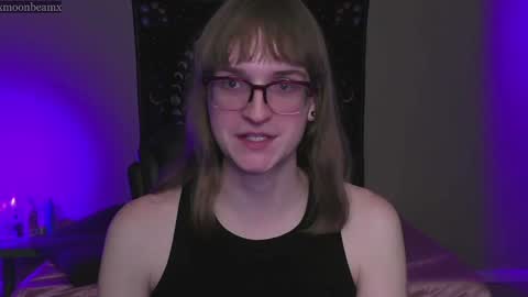 Snapshot of xmoonbeamx chatting on 12.12.24 Luna online show from 12.12.24