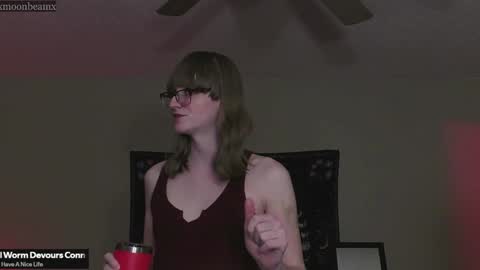 Snapshot of xmoonbeamx chatting on 01.22.25 Luna online show from 01.22.25