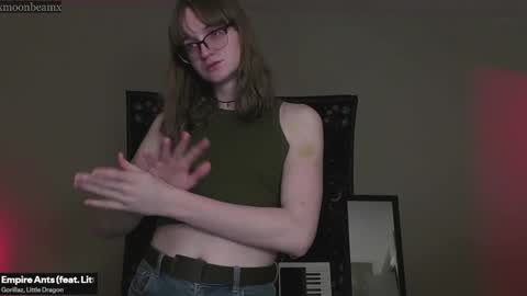 Snapshot of xmoonbeamx chatting on 01.29.25 Luna online show from 01.29.25