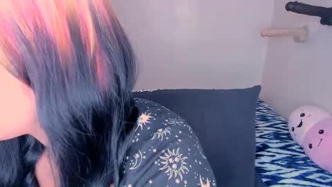 Rae  online show from 02.24.25