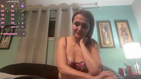 xoFaeQueenxo online show from 03.17.26