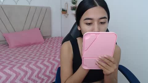 melany online show from 04.25.26