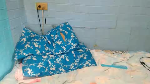 Snapshot of xsavagemistressx chatting on 02.18.25 Ask Me Baby online show from 02.18.25