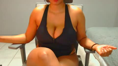 Snapshot of xspiketeex chatting on 06.20.26 spykeXtee online show from 06.20.26