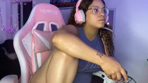 xStarGazingx online show from 07.19.26