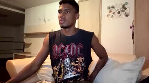 Snapshot of xtephen__ chatting on 06.19.26 xtephen online show from 06.19.26