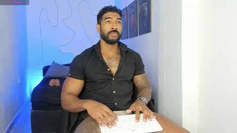 Stipp3r online show from 10.15.25