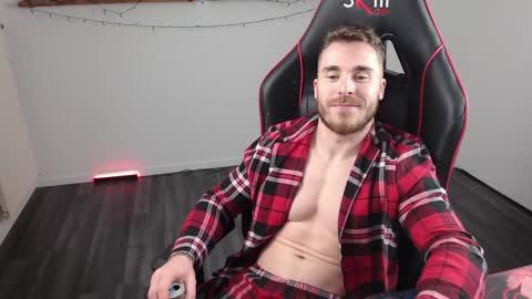 Snapshot of xtrakil chatting on 12.06.24 xtrakil online show from 12.06.24