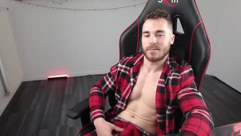 Snapshot of xtrakil chatting on 12.07.24 xtrakil online show from 12.07.24