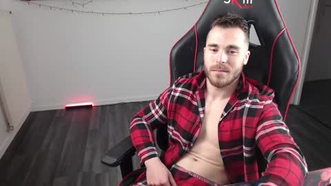 Snapshot of xtrakil chatting on 12.08.24 xtrakil online show from 12.08.24