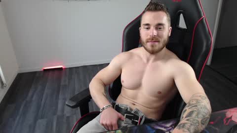 Snapshot of xtrakil chatting on 12.15.24 xtrakil online show from 12.15.24