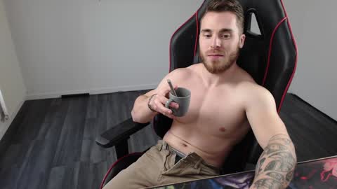 Snapshot of xtrakil chatting on 12.23.24 xtrakil online show from 12.23.24