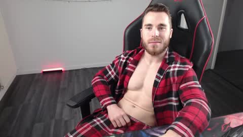 Snapshot of xtrakil chatting on 12.27.24 xtrakil online show from 12.27.24