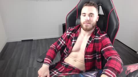 Snapshot of xtrakil chatting on 01.03.25 xtrakil online show from 01.03.25