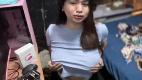 Snapshot of xtremelyasian chatting on 07.18.26 xtremelyasian online show from 07.18.26