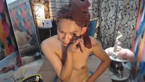 Snapshot of xtspetitehugecock chatting on 02.23.25 xtspetitehugecock online show from 02.23.25