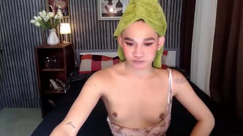 xtspetitehugecock online show from 05.05.26