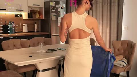 FrancyStepmom and YStepson    INTERESTED IN A GIRL-GIRL COLLABORATION  TEXT ME HERE  or INSTAGRAM online show from 05.16.26