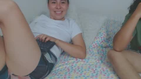 Gabriela and Camila online show from 01.29.25