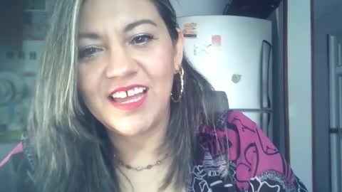 Snapshot of xxantonellaxxx chatting on 09.25.25 antonella online show from 09.25.25