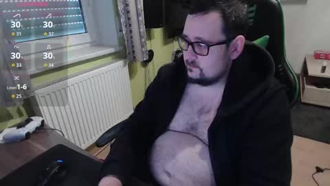 Snapshot of xxevoker chatting on 11.15.25 xxevoker online show from 11.15.25