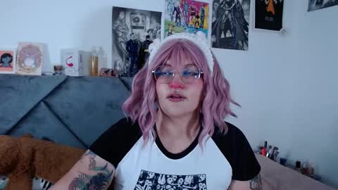 Snapshot of xxgreengoodxx chatting on 10.12.25 xxgreengoodxx online show from 10.12.25