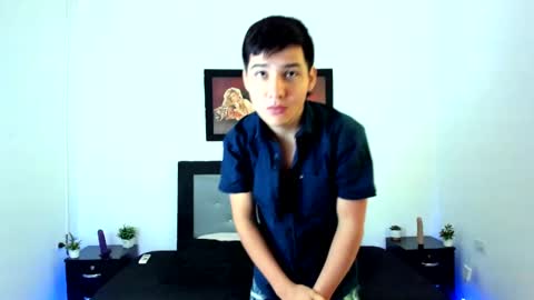 Snapshot of xxhoty0ung_boysxx chatting on 02.22.25 David and Mike online show from 02.22.25